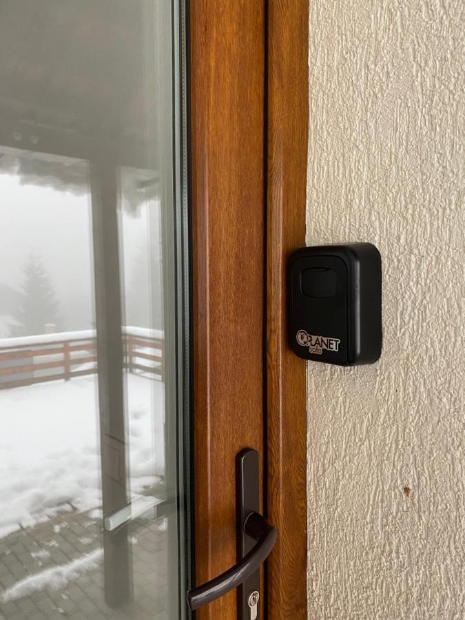 Red Family Apartments Пэлтиниш Экстерьер фото