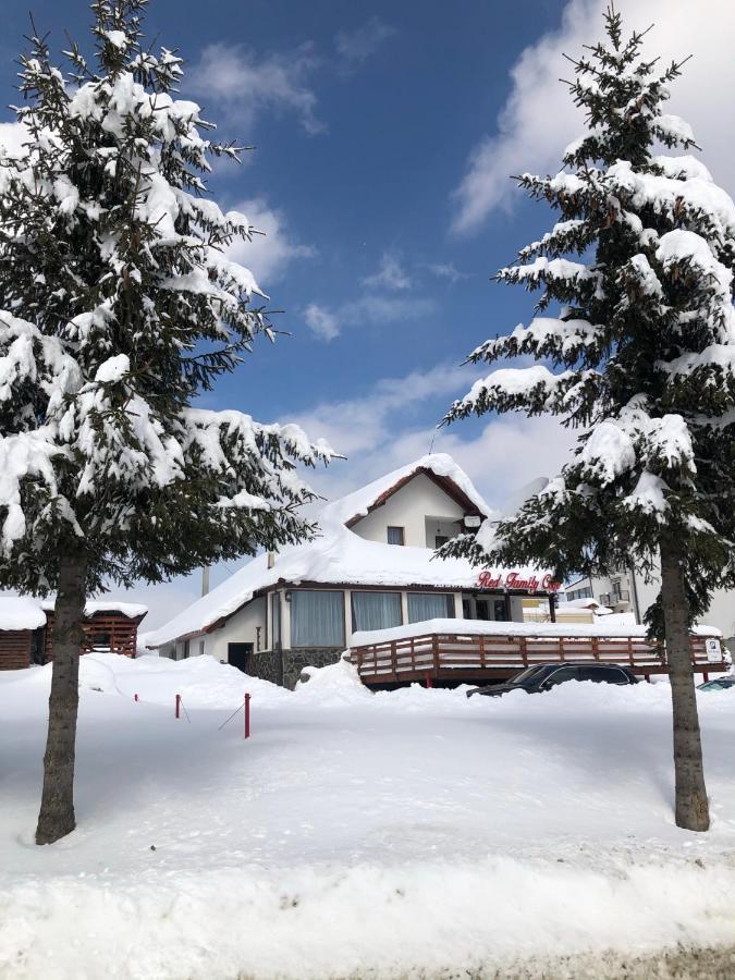Red Family Apartments Пэлтиниш Экстерьер фото