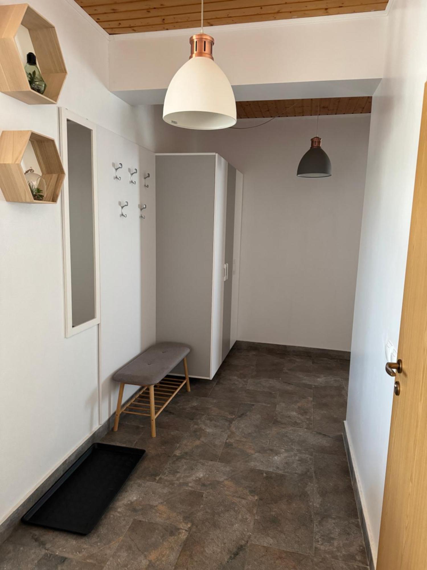 Red Family Apartments Пэлтиниш Номер фото